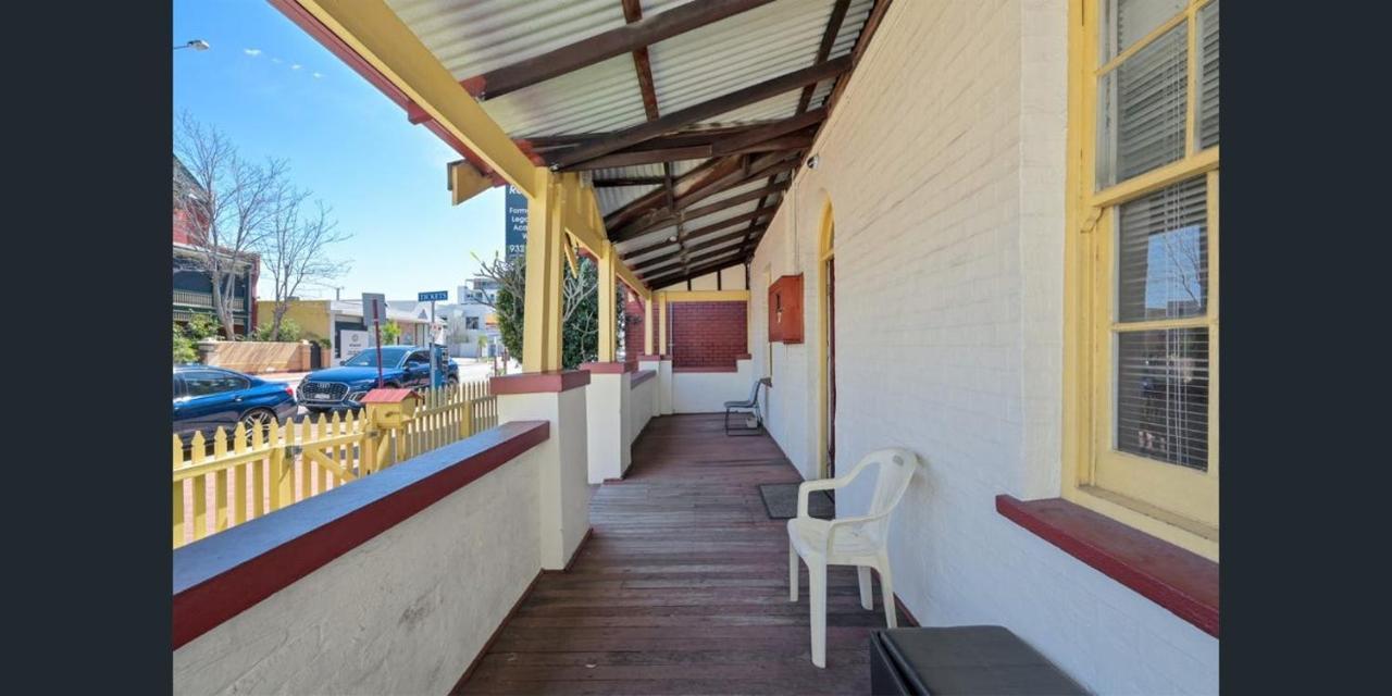 Emu Backpackers Perth - Note - Valid Passport Required For Check In Vandrehjem Eksteriør billede