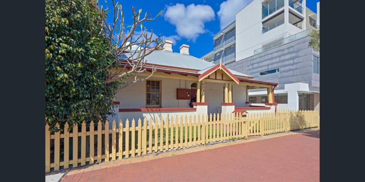 Emu Backpackers Perth - Note - Valid Passport Required For Check In Vandrehjem Eksteriør billede